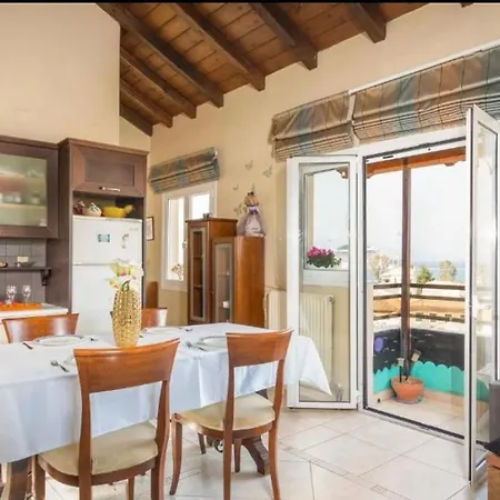 Makis Sea-view Apartment-corfu Port *