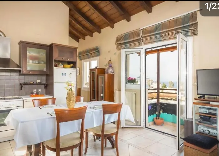 Makis Sea-view Apartment-corfu Port *