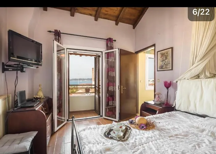 Makis Sea-view Apartment-corfu Port Apartament *